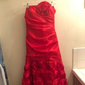 Beautiful red strapless gown with roses, size 12